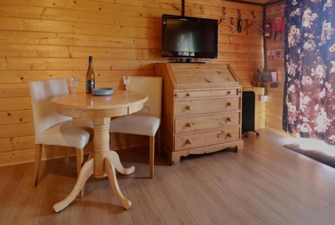 Country Bumpkin - Romantic Couples Stay In Oakhill Cabin Dış mekan fotoğraf